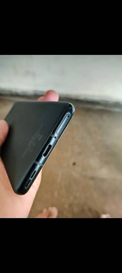 one plus 9 pro 12GB 256GB dual sim approved 10/9 all ok but 2 lines 0