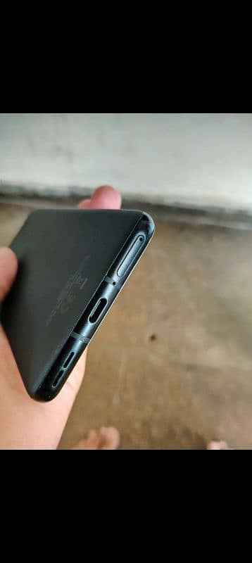 one plus 9 pro 12GB 256GB dual sim approved 10/9 all ok but 2 lines 0