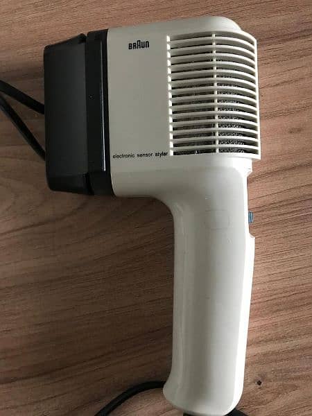 Braun electronic sensor styler type 4470 1