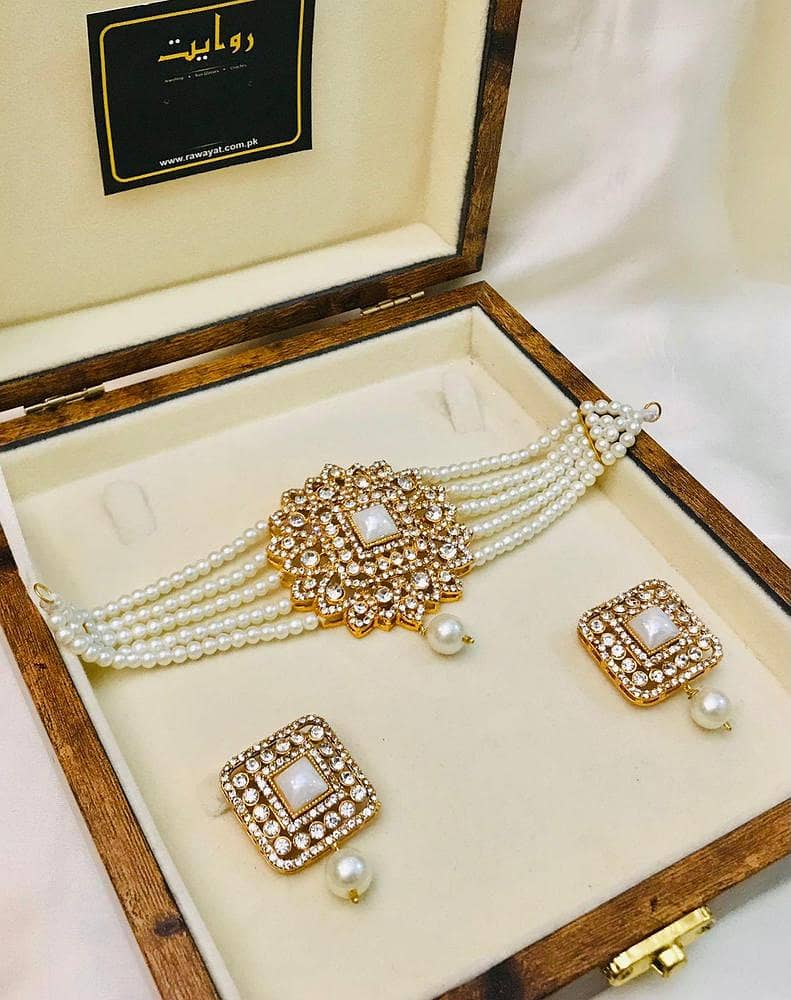 Gold Plated Zircon Artificial Jewelry Set | Elegant Pendant Set for Wo 5