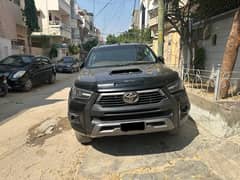 Toyota Hilux Revo V 3.0 Automatic 2017