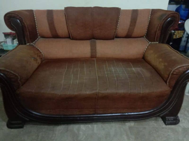 poshish sofa 1