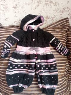 Babies knitwears