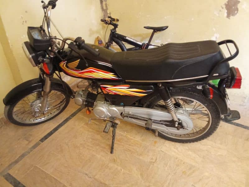 Honda CD 70 4