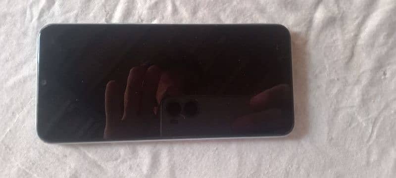 Vivo y21  4+1 64gb Officialy PTA proof only set no repair 1