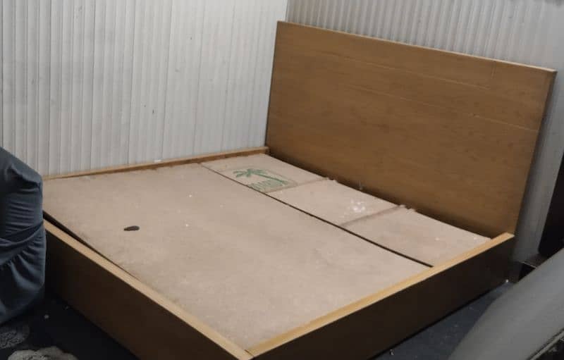 low profile bed for sale in reasonable price 5