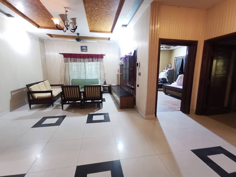 20 Marla Vip Fully Furnished House Niche Wala Portion Gate Separate For Rent Al-Noor Garden Society Area Boundary Wall Canal Road Faisalabad 10