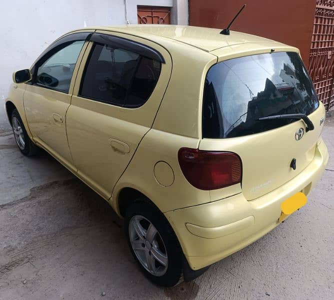 Toyota Vitz 2003 FL package 6