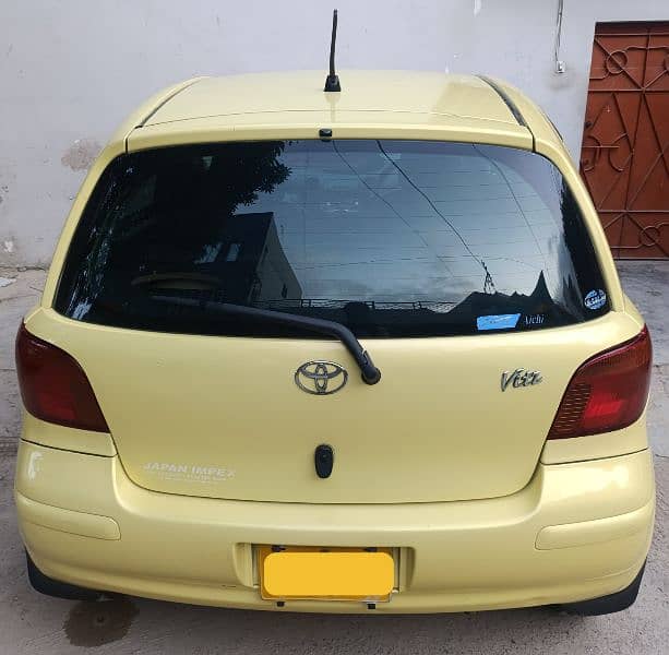 Toyota Vitz 2003 FL package 7