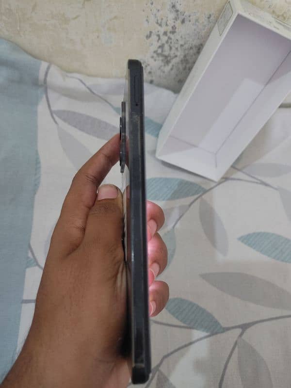 Redmi note 12    8/128  Condition 10/10.   No Exchange 6