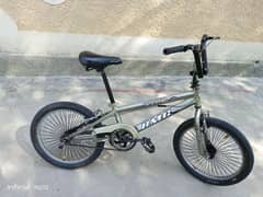 The bicycle was almost new for buying inbox me.