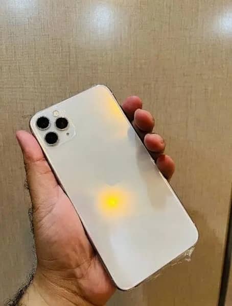 iPhone 11 Pro Max pta approved 256 mem 7