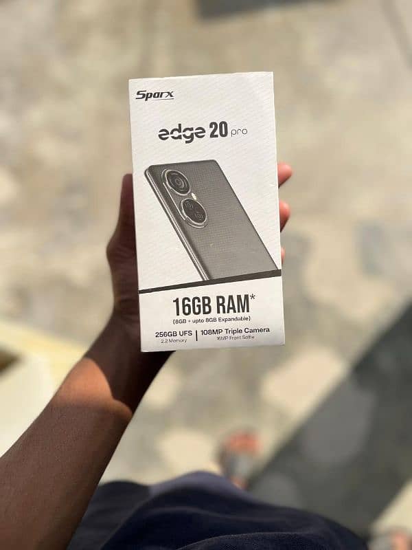 sparx edge 20 pro 8+8/256gb full box for sale 5