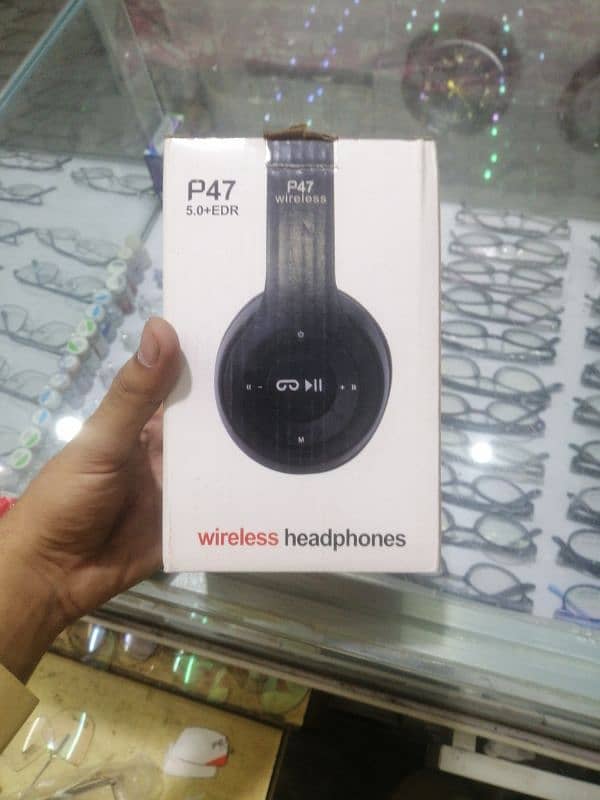 p 47 5.0+EDR wireless Headphone 1