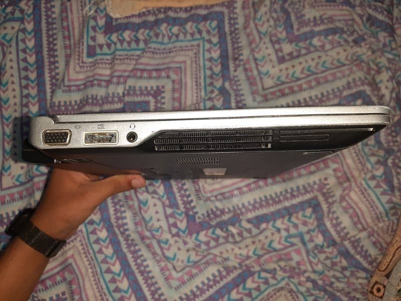 Dell Latitude 2