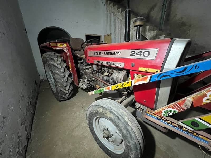 Massey Ferguson 240 0