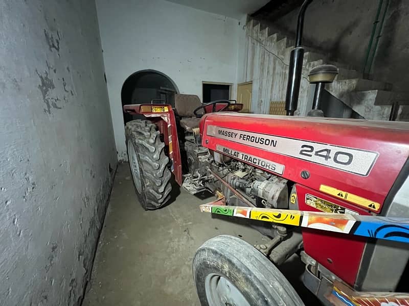 Massey Ferguson 240 1