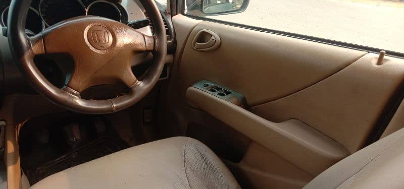 Honda City IDSI 2004 10