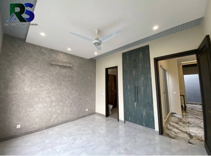 Brand New 10 Marla Modern House For Sale 1