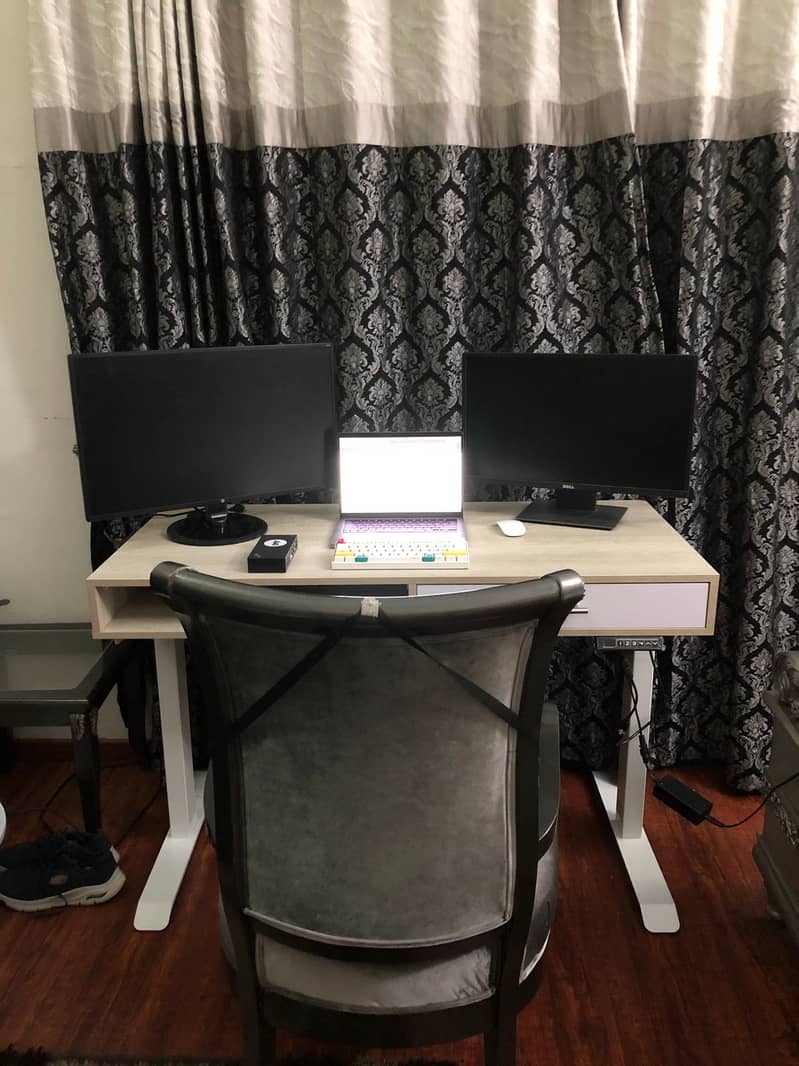 Standing Desk/Height Adjustable Table/Electric Table 4