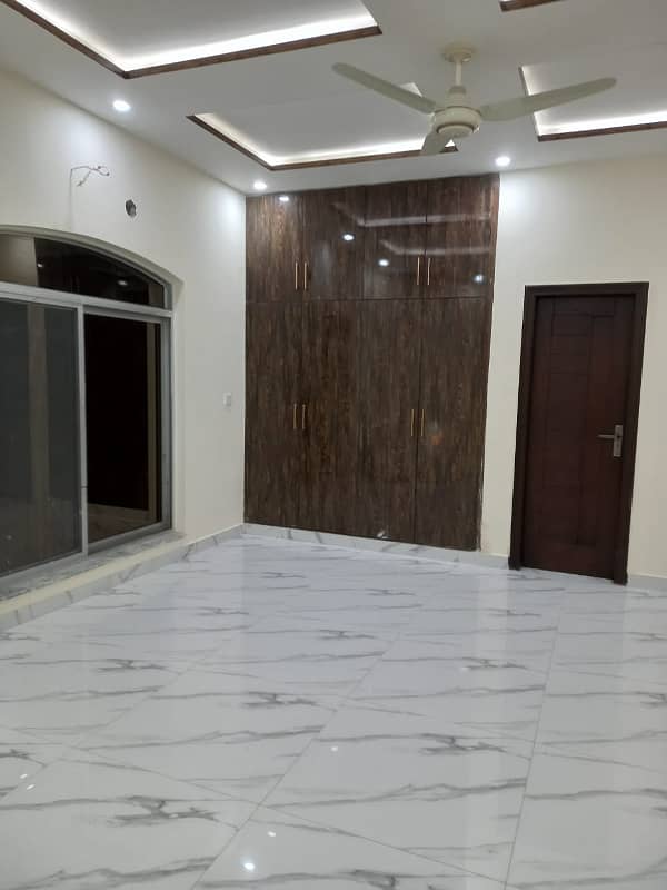 15 marla house for sale in paragon city lahore 12