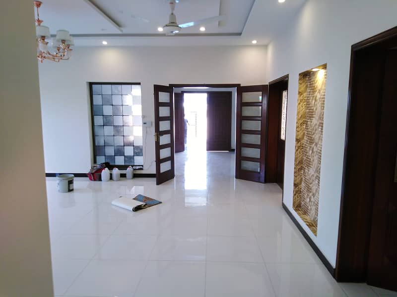 1 Kanal Like New Upper Portion Available For Rent In EE Block Bahria Town Lahore 8