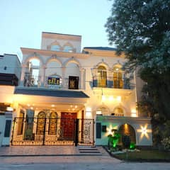 8 Marla Luxury Brand New Spainish 5 Bed Room House Available For Sale in Umar Block Sector B Bahria Town Lahore 0