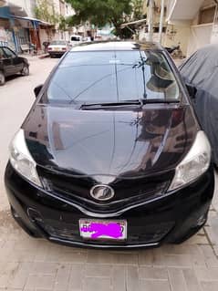 Toyota Vitz 2013