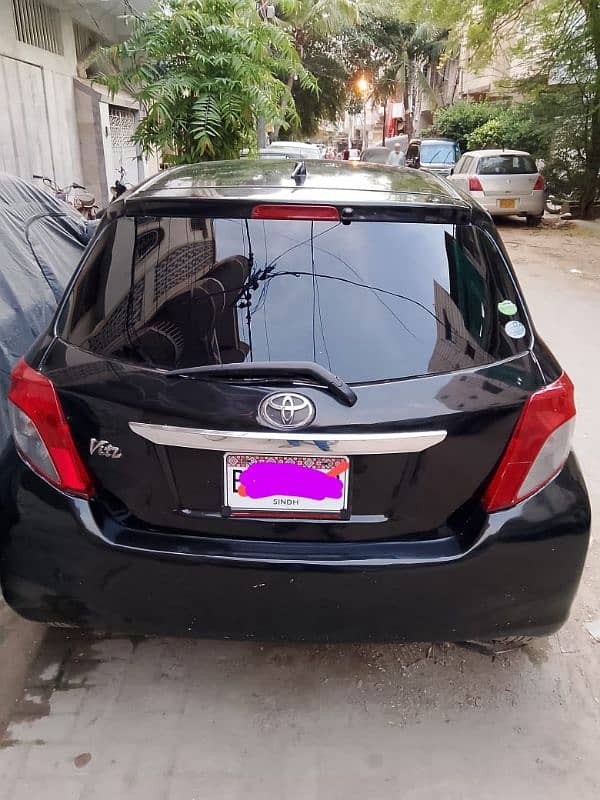 Toyota Vitz 2013 1