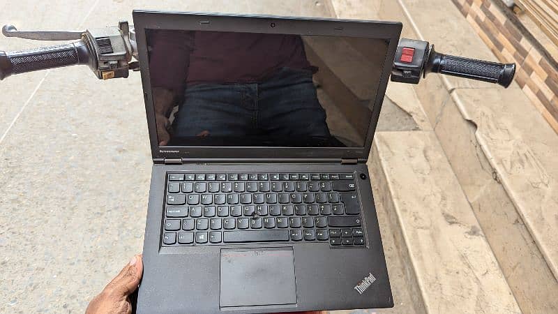 Lenovo Thinkpad Laptop 0