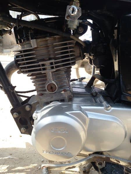 Honda CG125 2018 Karachi Num 9