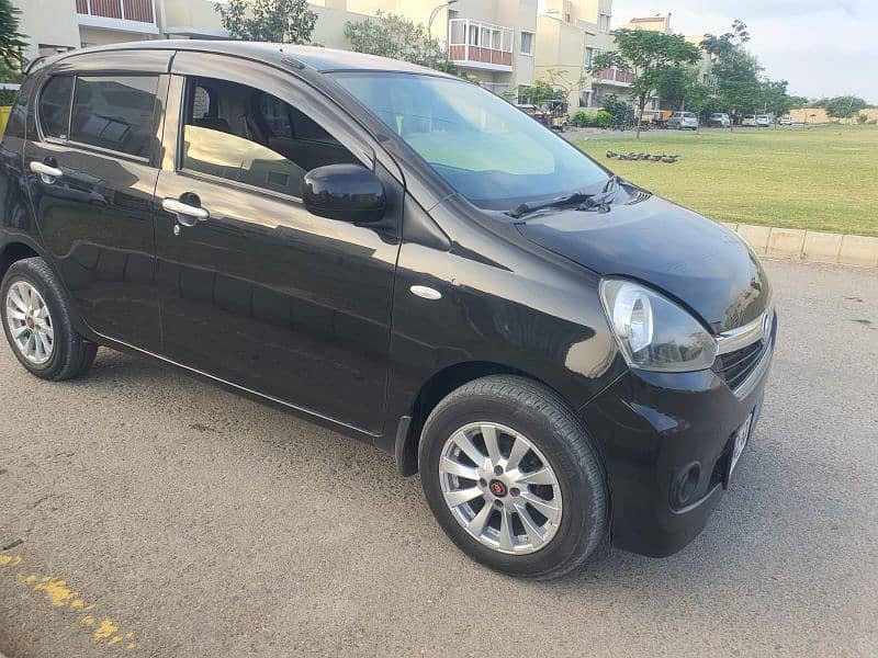 Daihatsu Mira  2014 1