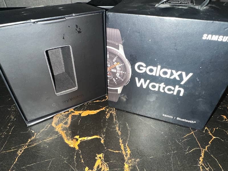 Samsung galaxy watch 4 used in reasonable condition 0