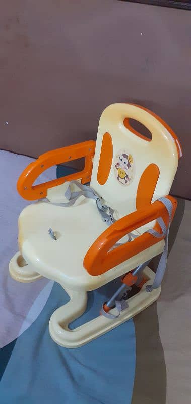 Kids feeding chair 2