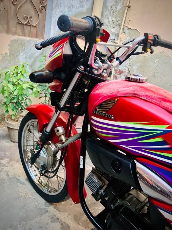 Honda pridor 100cc 2018 10/9 1