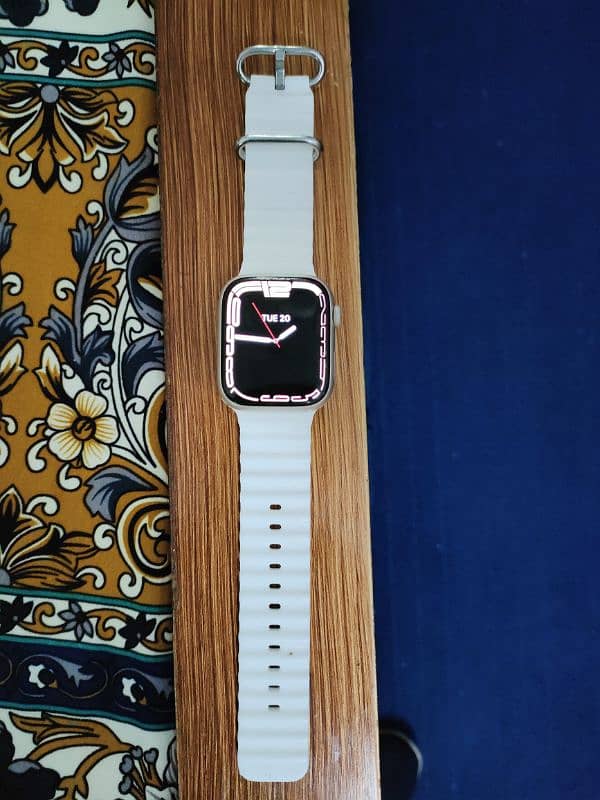 Apple Watch 7 Series 45mm slightly used 1