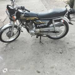 honda 125 self start.                    good condition 10.10