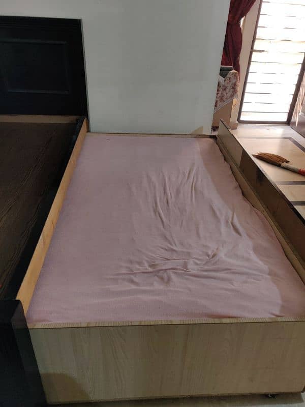 single bed use double bed and storage drawers 4