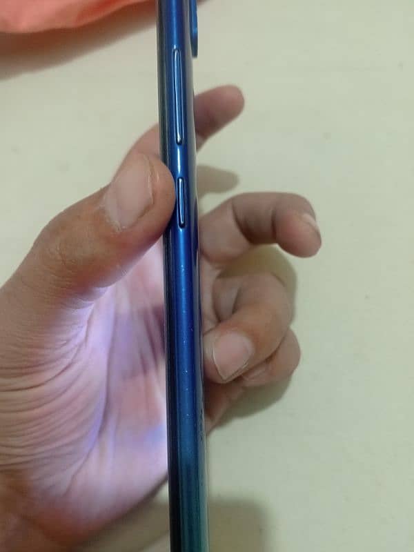 Vivo Y91 3/64 price is negotiable 1