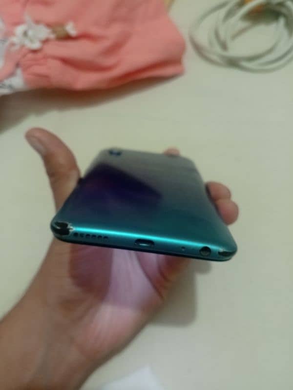 Vivo Y91 3/64 price is negotiable 2