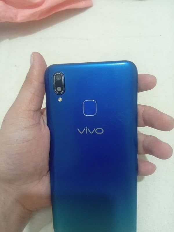 Vivo Y91 3/64 price is negotiable 3