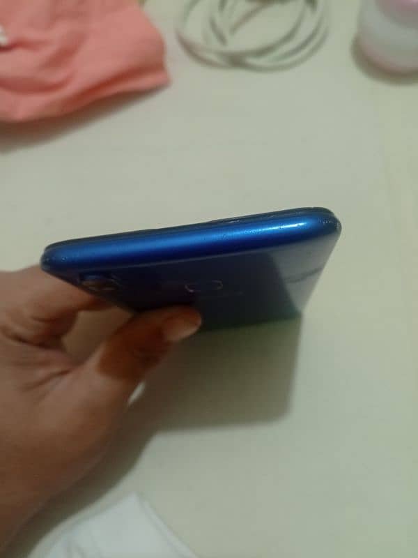 Vivo Y91 3/64 price is negotiable 5