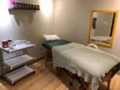 need female staff spa salon