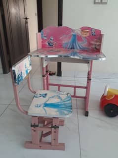 elsa table chair set strong material