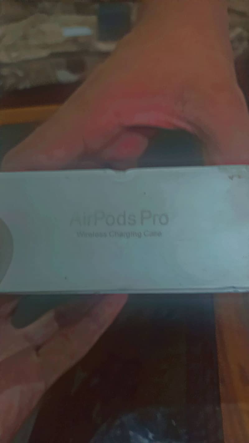 AIRBUDS PRO ORIGINAL 2019 model With box Condition 10/9.5 1