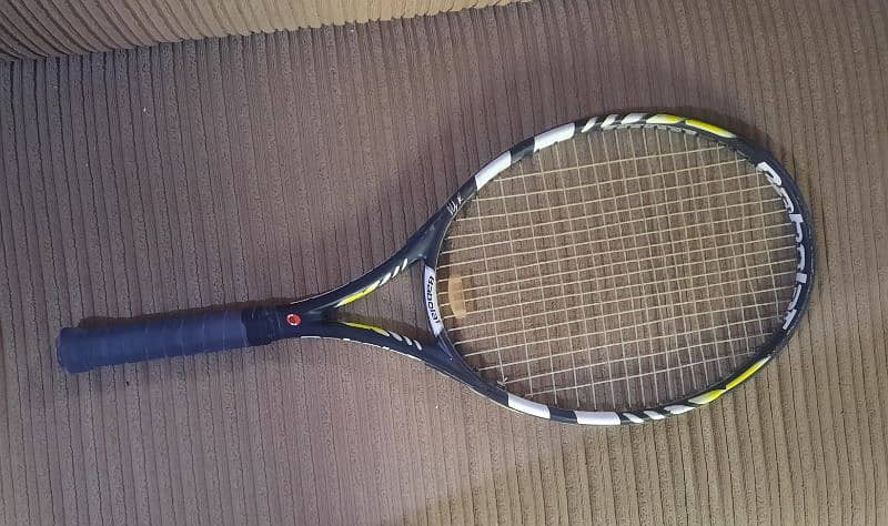 Babolat Tennis Racket for Sale- Used. 2