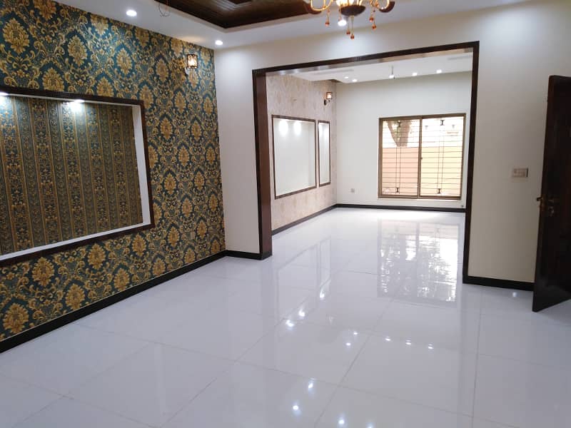 Like New 10 Marla Lower Portion For Rent In Oversease B Block Bahria Town Lahore 0