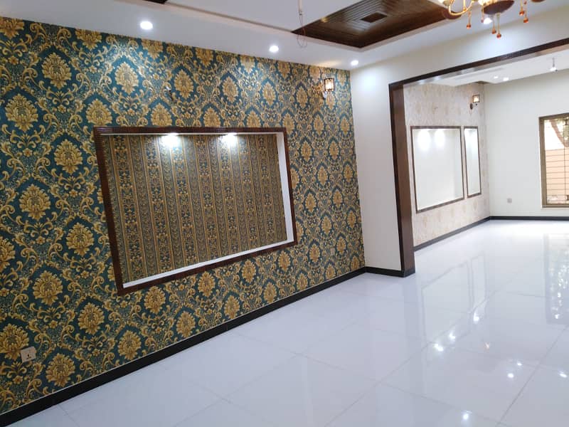 Like New 10 Marla Lower Portion For Rent In Oversease B Block Bahria Town Lahore 2