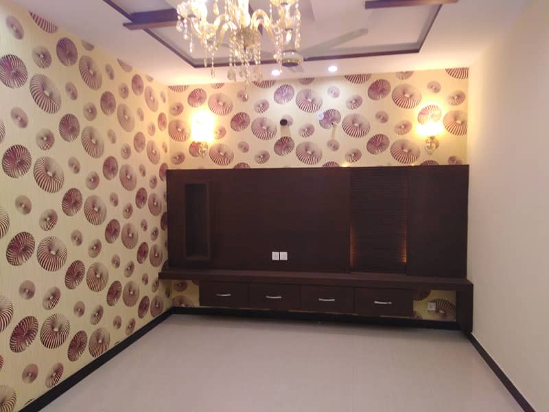 Like New 10 Marla Lower Portion For Rent In Oversease B Block Bahria Town Lahore 24