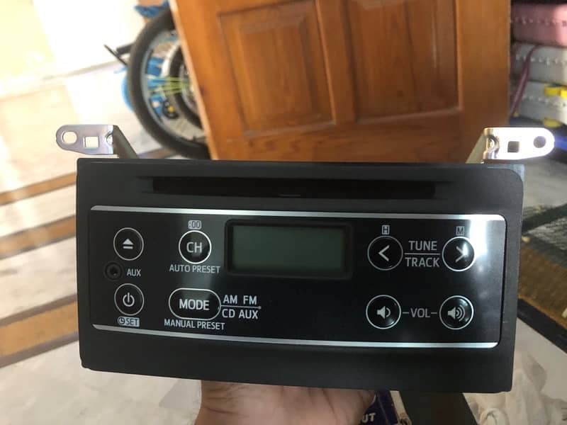 Daihatsu Mira stock cd player 0